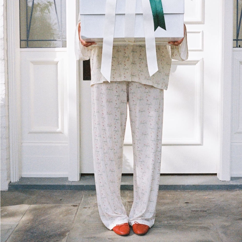 Djerf Ave x Sofia Richie Go Slow Pants Holiday Bow